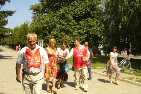 Краснодарский край: Депутат Госдумы С.П.Обухов провел отчет перед избирателями Курганинского района
