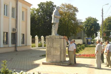 Депутат Госдумы С.П.Обухов на встрече с избирателями Гулькевичского района Краснодарского края: Инициативы КПРФ и три аферы «Единой России» в ходе весенней сессии Думы