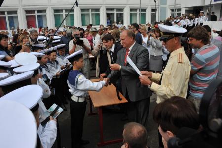 «Семь футов под килем!» В День знаний Г.А. Зюганов посетил кадетскую школу №1700 «Московский объединенный кадетский корпус Героев Севастополя»