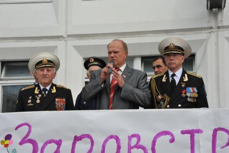 «Семь футов под килем!» В День знаний Г.А. Зюганов посетил кадетскую школу №1700 «Московский объединенный кадетский корпус Героев Севастополя»