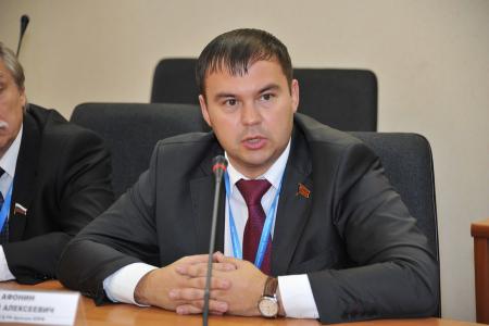 Г.А. Зюганов на форуме в Ярославле: «Пропасть между богатыми и бедными растет» 