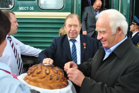 В.А. Стародубцев принял участие в мероприятиях, посвящённых 183-й годовщине со дня рождения Л.Н. Толстого