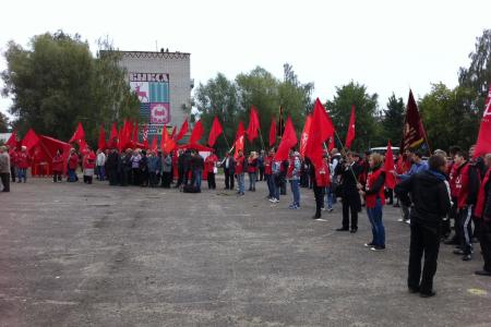 Выкса, Нижегородская область: Коммунистов провокациями не испугать!