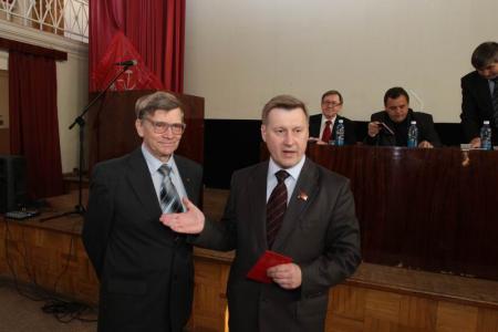 Анатолий Локоть на пленуме Новосибирского обкома КПРФ: От всенародной обороны - к всенародному наступлению!