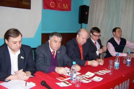 В день комсомола в Казани состоялись пикет и собрание