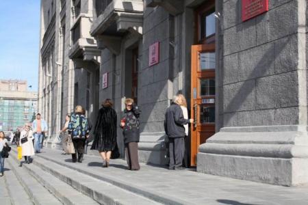 Новосибирск. Митинг за возвращение пенсионерам безлимитного проезда
