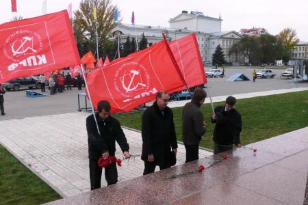 Саратовская область: Красные в городе