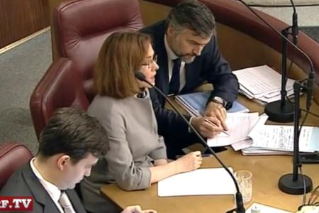 Видео. Набиуллина не смогла скрыть бледности лица. Во время критического выступления В.И.Кашина по отчету Министерства экономического развития в правительственной ложе царила растерянность