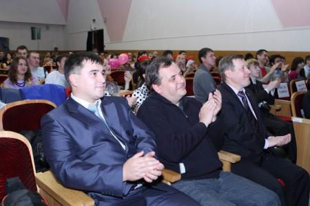 В Новосибирске состоялся конкурс комсомольской песни «Беспокойные сердца»