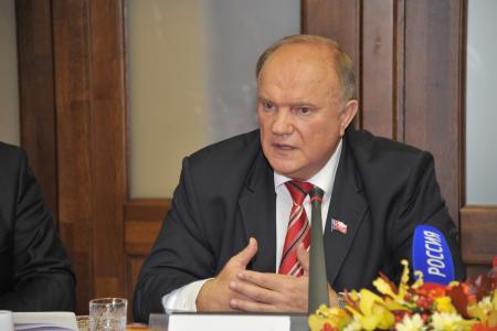 Г.А. Зюганов вручил дипломы лауреатам 2-го Всероссийского конкурса «Связь поколений»