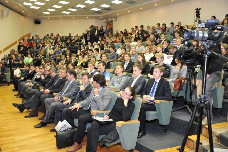 Г.А. Зюганов: «Мы должны защищать свое геополитическое пространство». Лидер КПРФ встретился с преподавателями и студентами МГИМО 