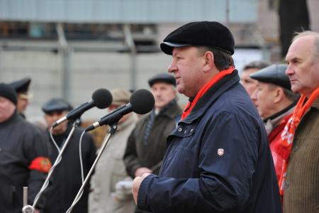 В.И. Кашин на митинге  в поддержку законопроекта  КПРФ «О детях войны»: Нужно защитить хотя бы одну категорию  людей, которая пострадала больше всех! 