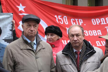Пресс-конференция московских коммунистов: Заставим власть принять закон «О копии Знамени Победы!»
