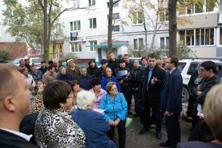 А.В. Корниенко провел встречу с избирателями Владивостока