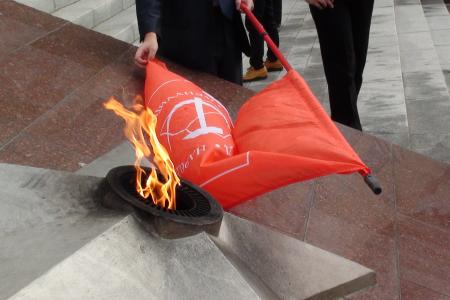 Пикет КПРФ в защиту Вечного огня во Владивостоке