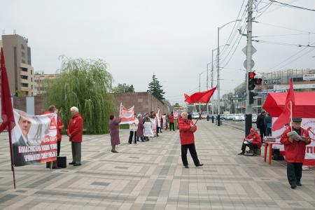Встречи депутатов-коммунистов Н.М.Харитонова и С.П.Обухова с избирателями Кубани: Армавир, Новокубанский, Мостовской, Успенский, Лабинский, Динской районы, Краснодар