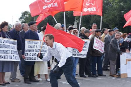 Донские коммунисты почтили память защитников Советской власти