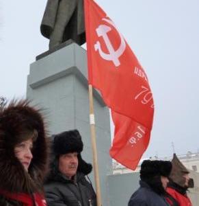 Курган. «Которые тут временные, слазь, кончилось ваше время!» Праздник Великого Октября в Зауралье