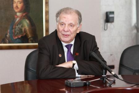 Жорес Алферов в Новосибирске: Пока большинство у «Единой России», развивать науку очень трудно