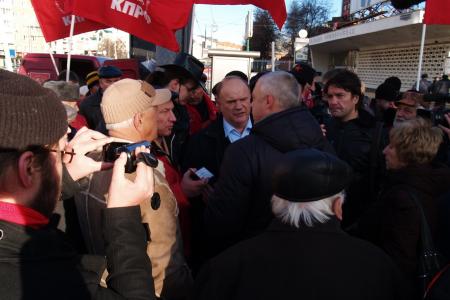 Г.А. Зюганов: Мы будем жестко противостоять попыткам сорвать наши мероприятия! Репортаж об акции «Красные в городе», которую пыталась запретить московская полиция