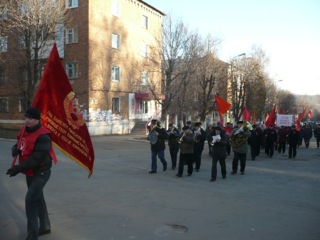 Праздничное шествие и митинг в Богородице (Тульская обл.). Фоторепортаж