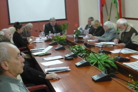 Калуга. Коммунисты и ученые "РУСО" провели "круглый стол" на тему: "Михаил Васильевич Ломоносов и современность" 