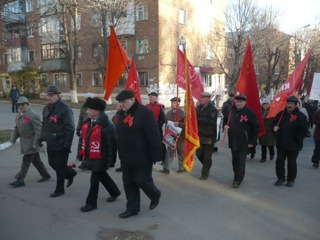 Праздничное шествие и митинг в Богородице (Тульская обл.). Фоторепортаж
