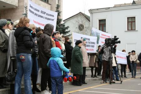Москва. Митинг против точечной застройки состоялся у префектуры Северо-Восточного округа