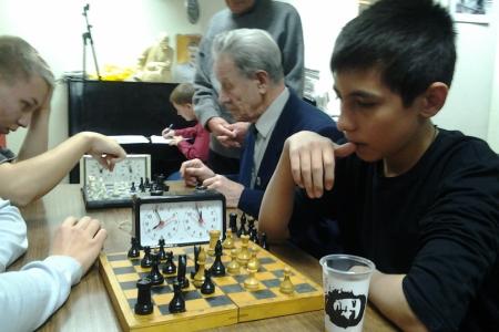 Свердловская область: КПРФ начинает и выигрывает  