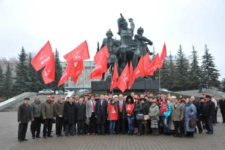 «Мы обязаны победить!» Репортаж о рабочем визите Г.А. Зюганова в Башкирию