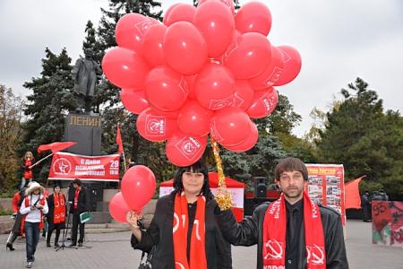 Ростовская область: Комсомол отметил свое 93-е день рожденье