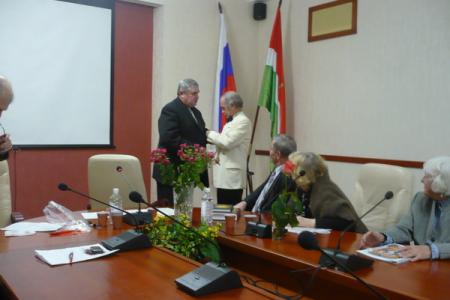 Калуга. Коммунисты и ученые "РУСО" провели "круглый стол" на тему: "Михаил Васильевич Ломоносов и современность" 