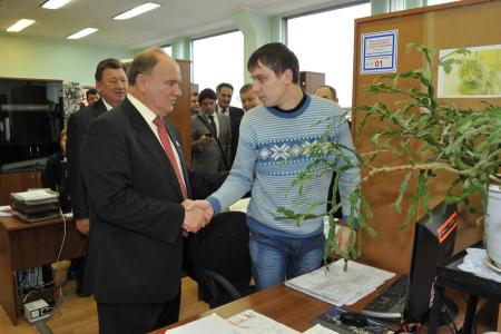 Г.А. Зюганов: Наша задача – завоевать большинство! Состоялась рабочая поездка лидера КПРФ в Подольск и Климовск