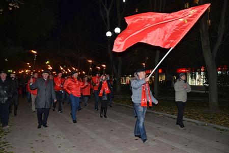 Да здравствует Революция! Великий Октябрь на Дону