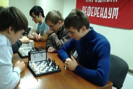 Свердловская область: КПРФ начинает и выигрывает  