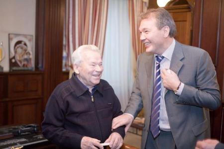 Свободная Пресса. Калашников: От автомата к компромату