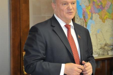Они воплощали в жизнь замыслы М.В. Ломоносова. Г.А. Зюганов наградил в Москве группу ветеранов 