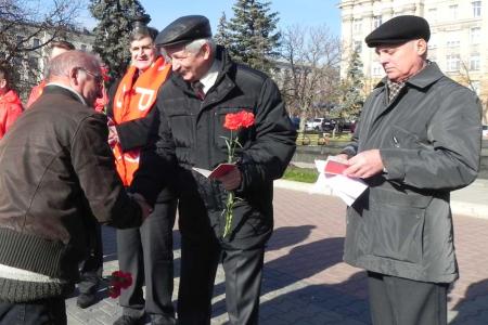В День Октябрьской революции белгородские коммунисты почтили память её вождя