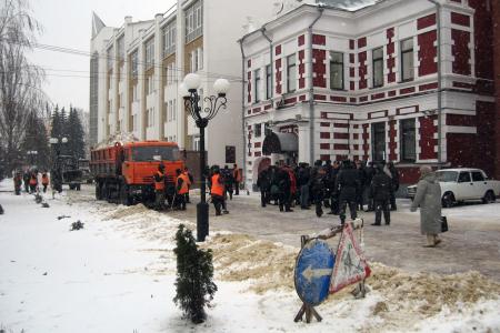 Тамбов: Дворники на защите облизбиркома