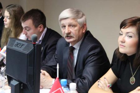 Белгородские коммунисты и комсомольцы представили на пресс-конференции программу КПРФ