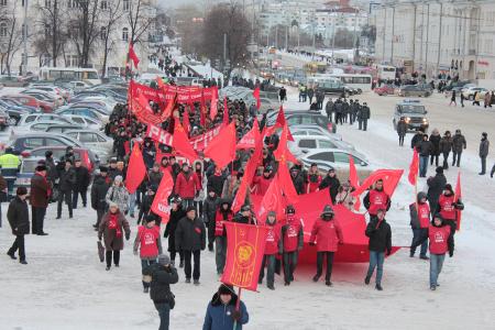 Екатеринбург: 7 ноября полиция задержала комсомольца на митинге 