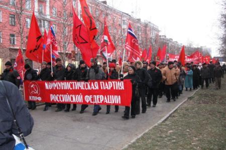 Не дадим превратить себя в безропотную толпу! Репортаж о митинге и шествии в Барнауле