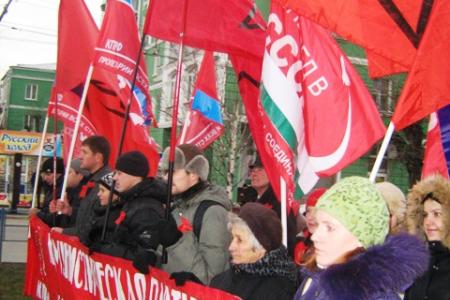 Не дадим превратить себя в безропотную толпу! Репортаж о митинге и шествии в Барнауле