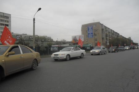 В Астраханской области высадился красный десант коммунистов и комсомольцев
