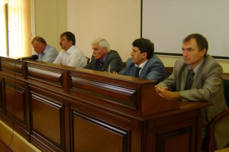 КПРФ и независимые профсоюзы отраслеобразующих профессий добились сохранения ОАО «Авиалинии Дагестана»  