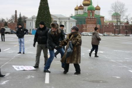 Подробности задержания тульской полицией участников встречи с депутатом Госдумы В.А.Стародубцевым