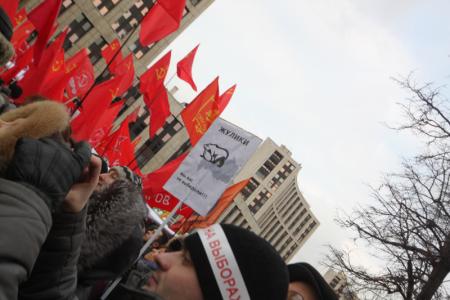 Москва. Семьдесят тысяч человек на проспекте Сахарова требовали отставки премьера Путина и освистывали «демократов»