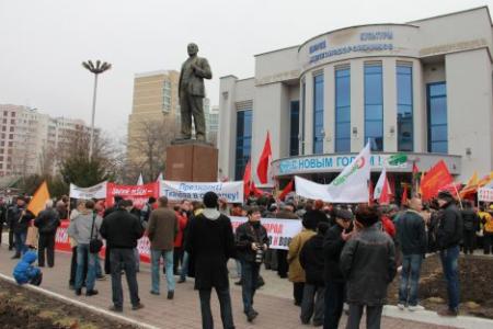 Видео и фоторепортаж ТП "Советская Кубань": Полуторатысячный митинг протеста в Краснодаре - «Россия без Путина, Кубань без Ткачева!»