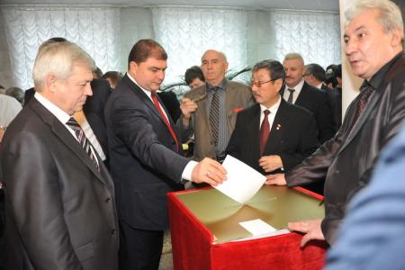 XIV (внеочередной) Съезд Коммунистической партии Российской Федерации (Фоторепортаж)