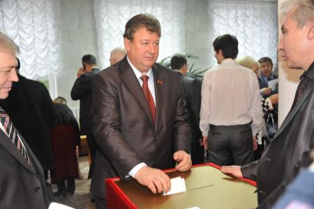 XIV (внеочередной) Съезд Коммунистической партии Российской Федерации (Фоторепортаж)